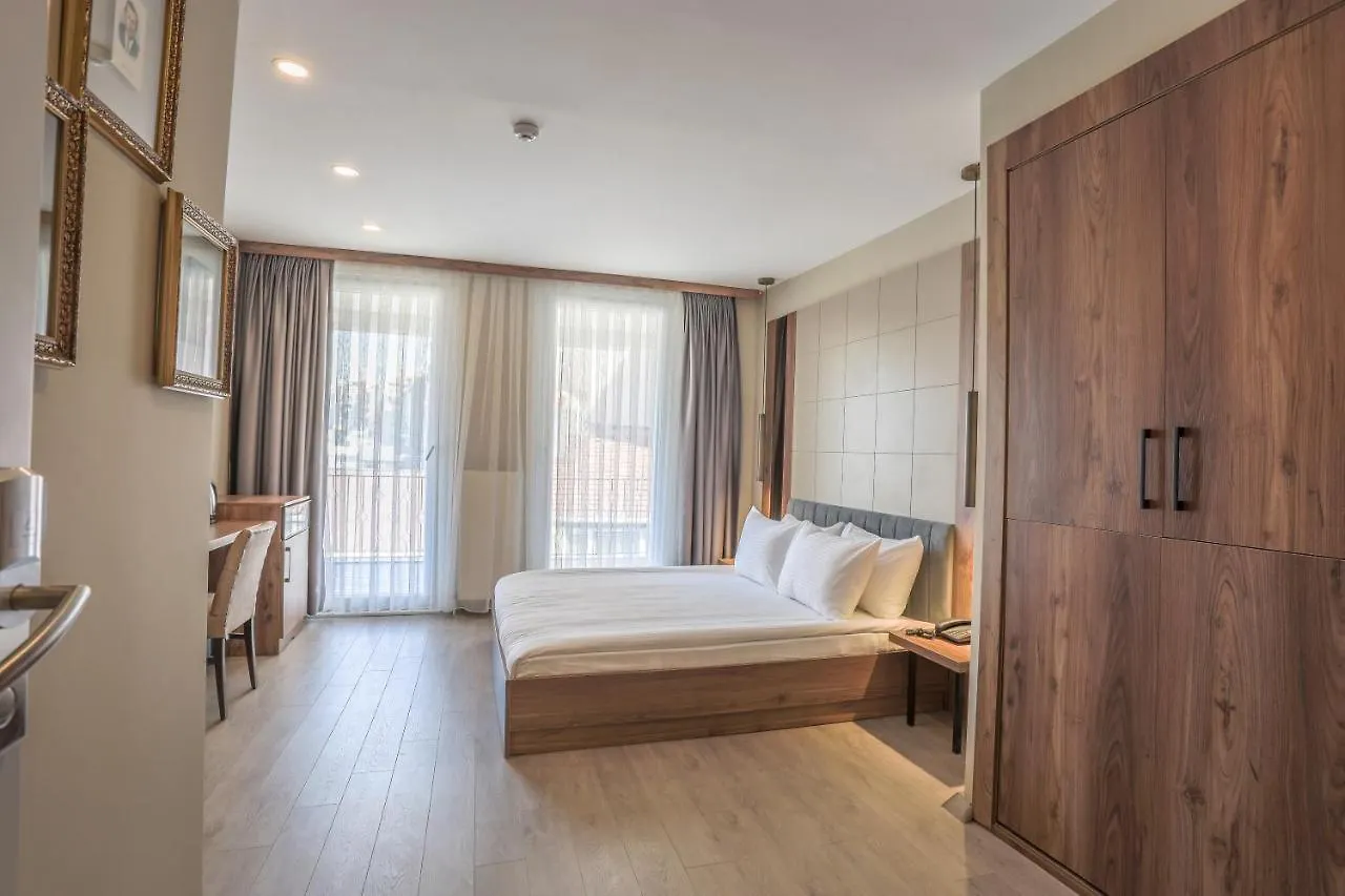 ****  איסטמבול Arach Hotel Harbiye טורקיה